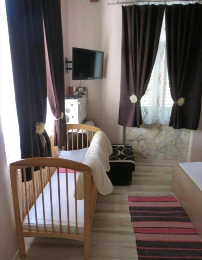 Aria & Scala * Sibenik